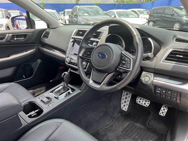 Subaru Legacy Outback 6