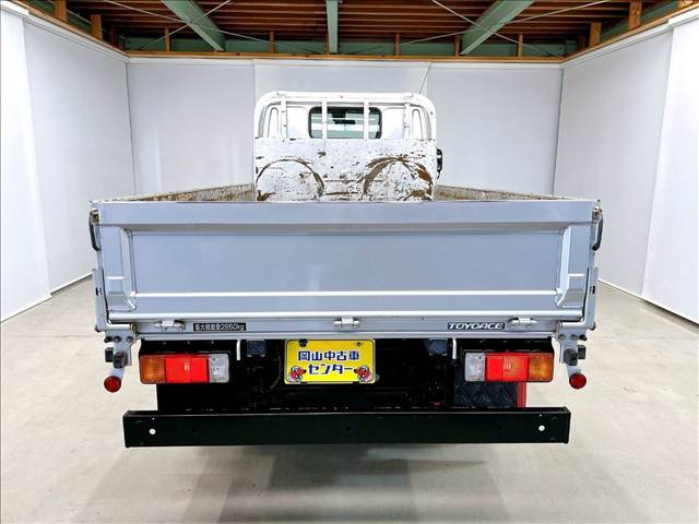 Toyota Toyoace 8