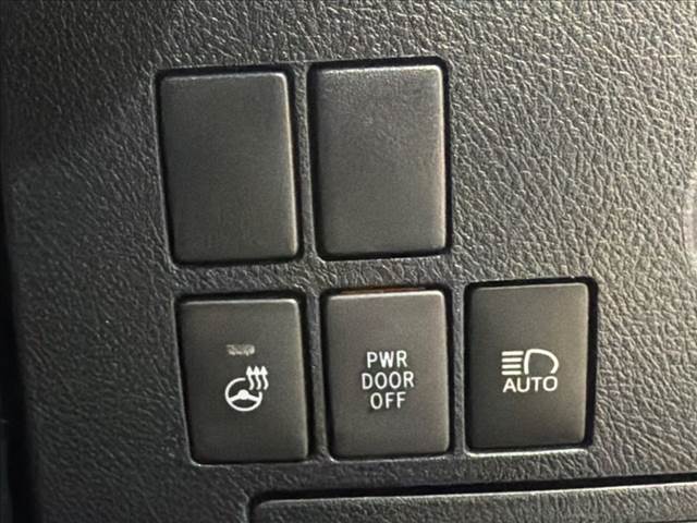 Toyota Alphard 9