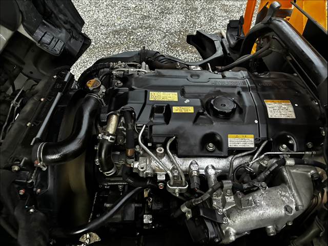 Mitsubishi Fuso Canter 6