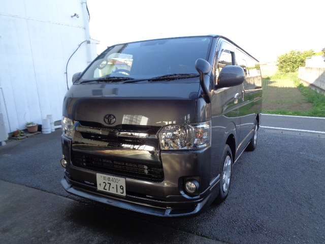 Toyota Regius Ace 2