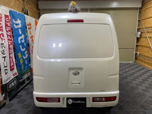Daihatsu Hijet Cargo 7
