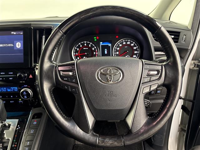 Toyota Alphard 9