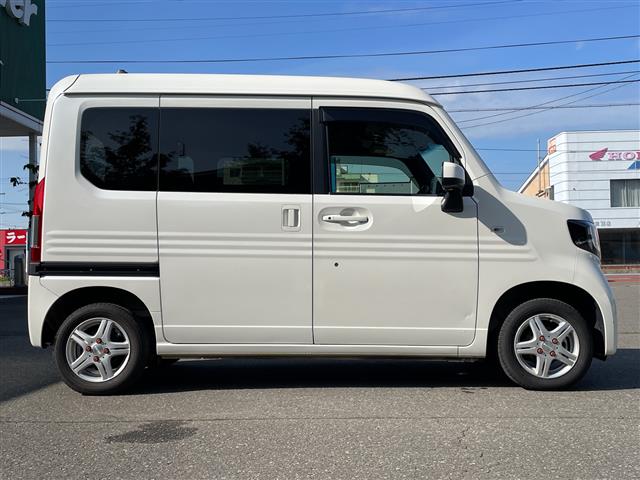 Honda N-VAN 10