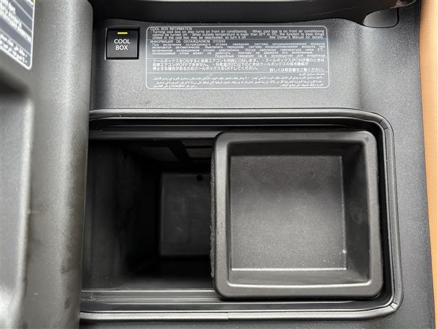 Lexus LX 6