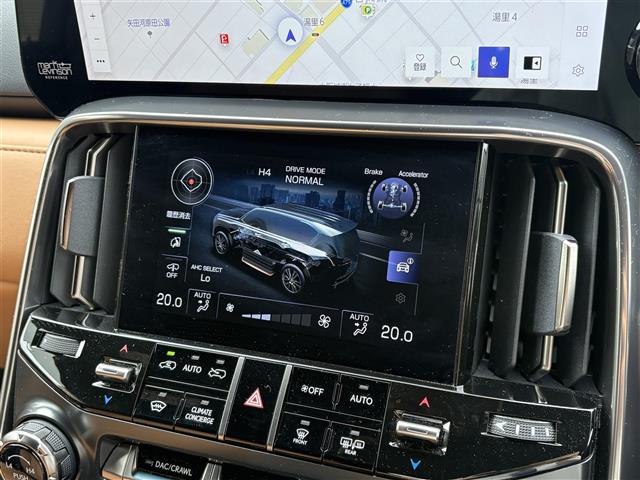 Lexus LX 9