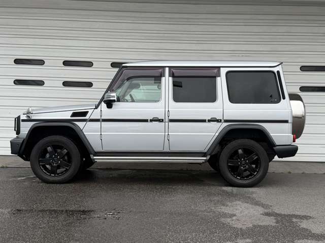 Mercedes-Benz G-Class 4
