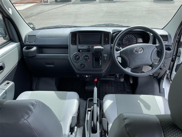 Toyota Town Ace Van 5
