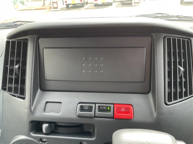 Toyota Town Ace Van 8
