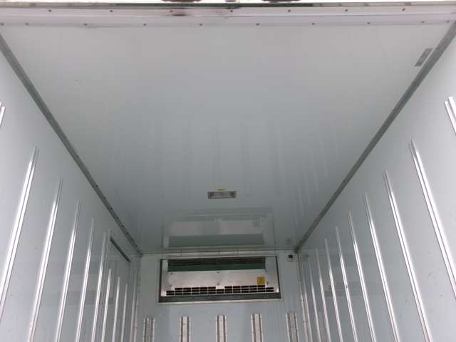 Mitsubishi Fuso Canter 11