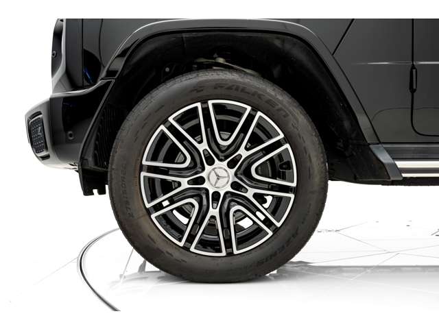 Mercedes-Benz G-Class 12