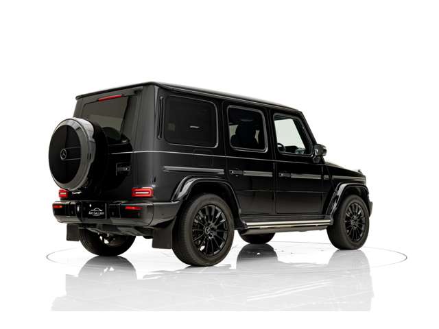 Mercedes-Benz G-Class 8