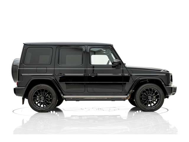 Mercedes-Benz G-Class 9