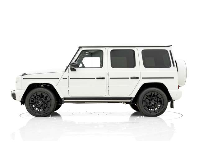 Mercedes-Benz G-Class 4