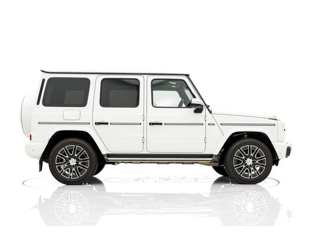 Mercedes-Benz G-Class 8