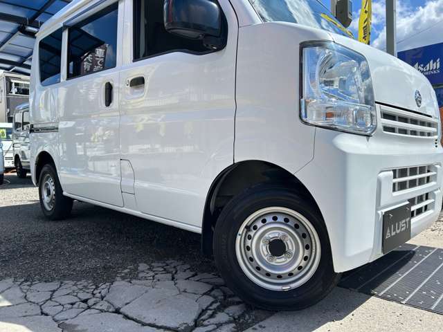 Nissan NV100 Clipper 11