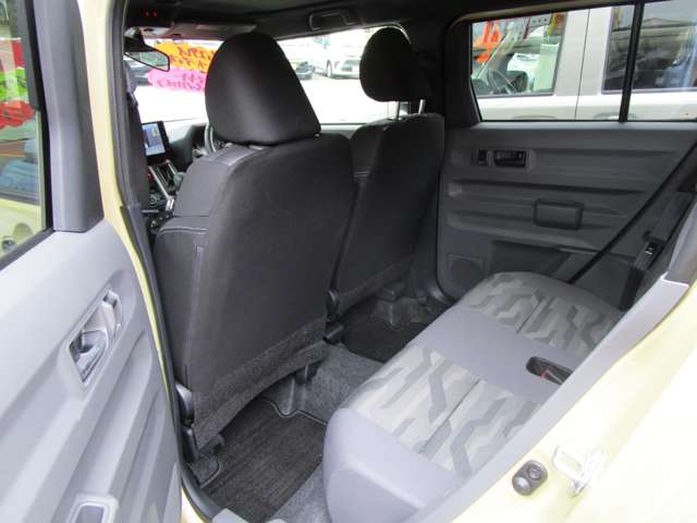 Daihatsu Taft 11