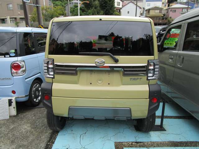Daihatsu Taft 6