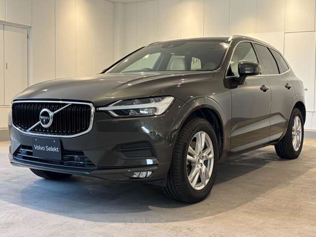Volvo XC60 8
