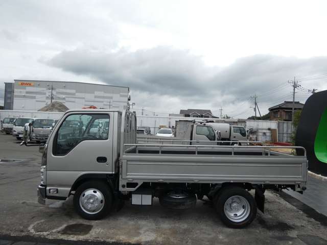 Isuzu Elf 9
