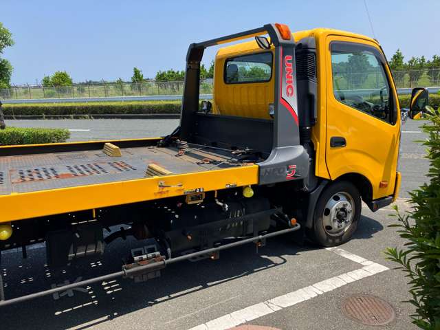 Hino Dutro 6