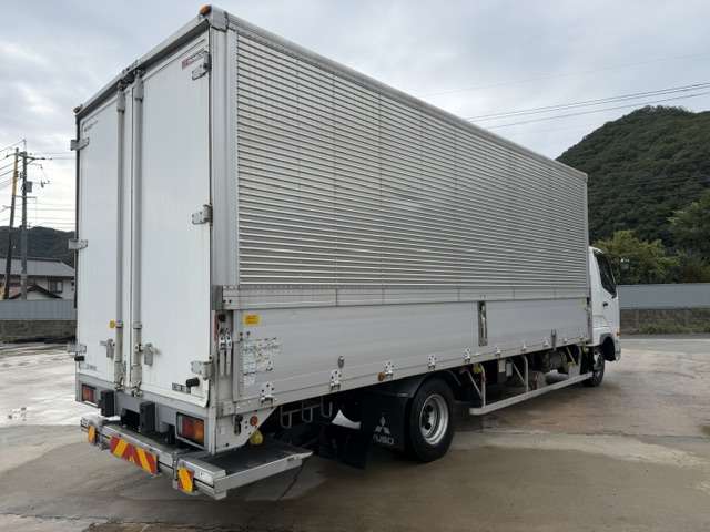 Mitsubishi Fuso Fighter 5