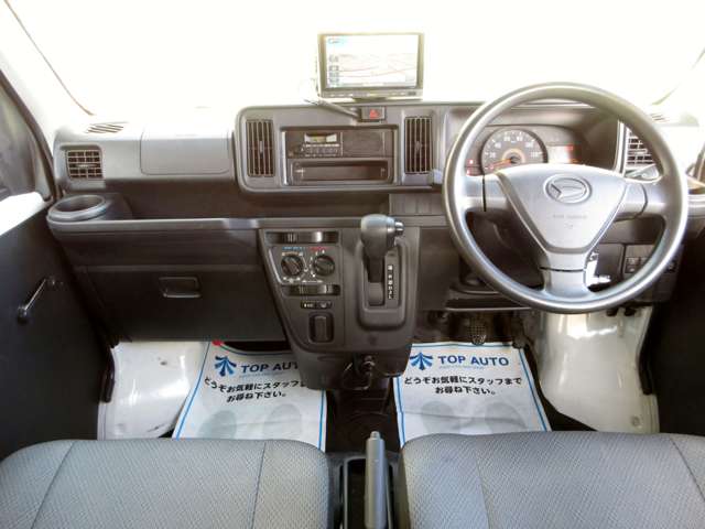 Daihatsu Hijet Cargo 3