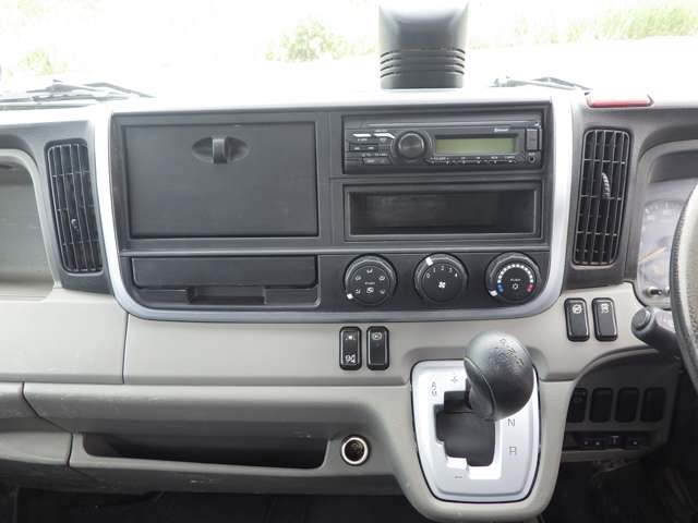 Mitsubishi Fuso Canter 12