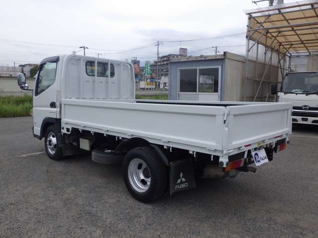 Mitsubishi Fuso Canter 2