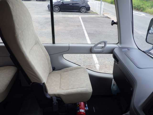 Toyota Coaster 11