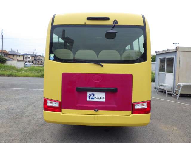 Toyota Coaster 5