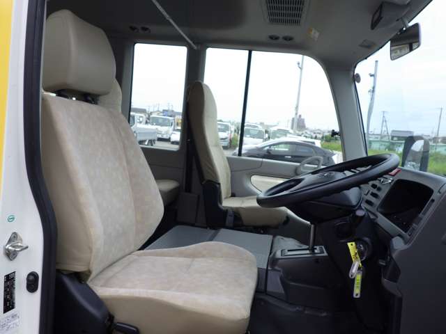 Toyota Coaster 10
