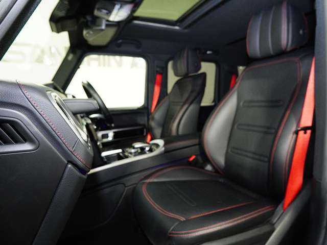 Mercedes-Benz G-Class 3