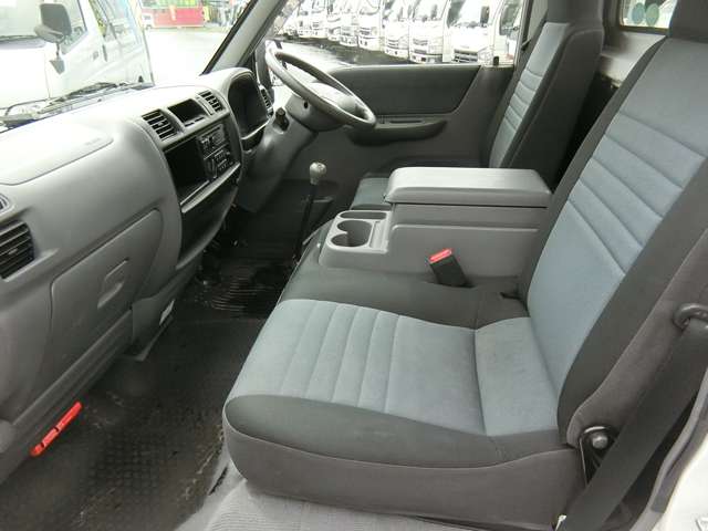 Mazda Bongo Truck 11