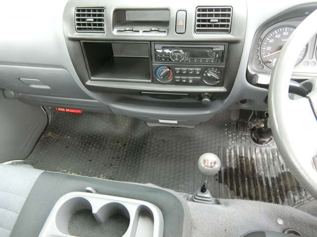 Mazda Bongo Truck 12