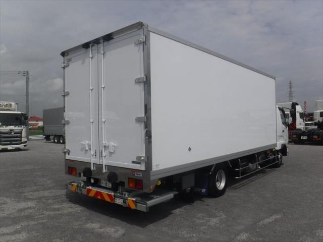 Mitsubishi Fuso Fighter 11