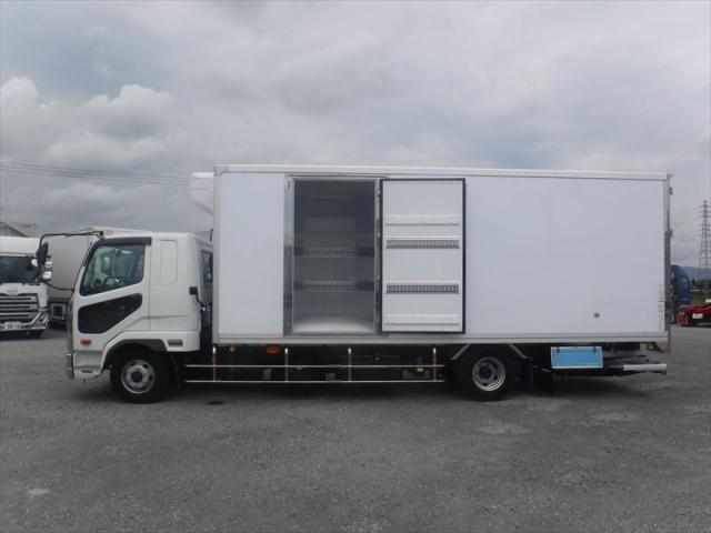 Mitsubishi Fuso Fighter 9