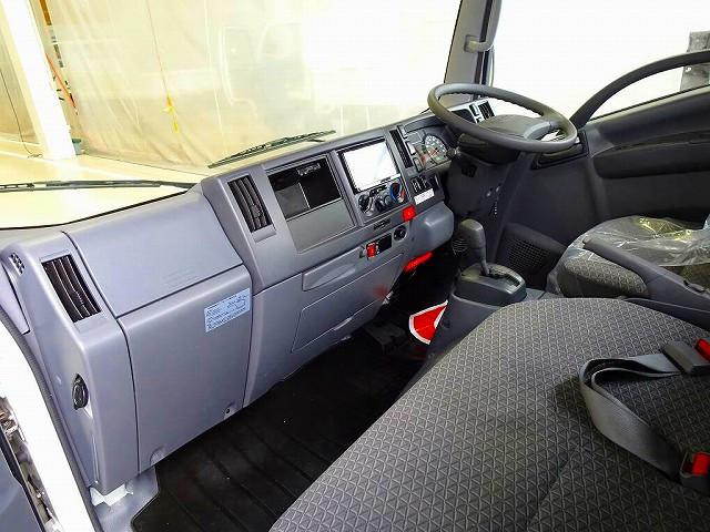 Isuzu Elf 8