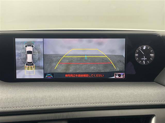 Lexus UX300e 4