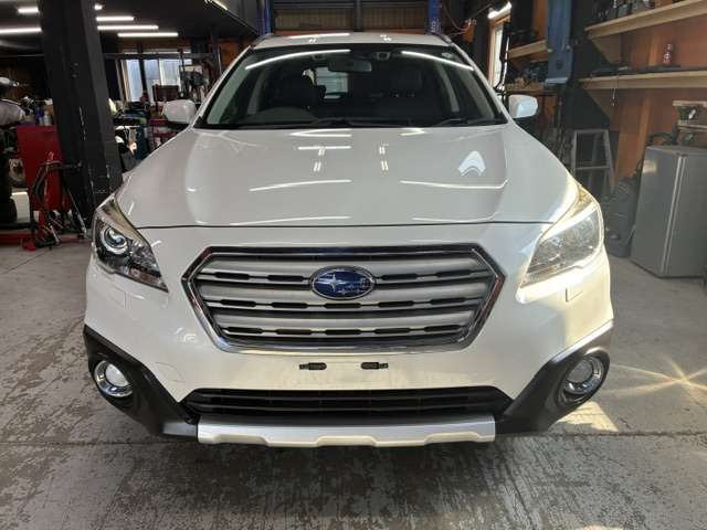 Subaru Legacy Outback 2