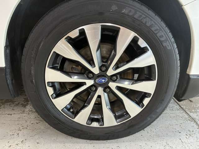 Subaru Legacy Outback 10