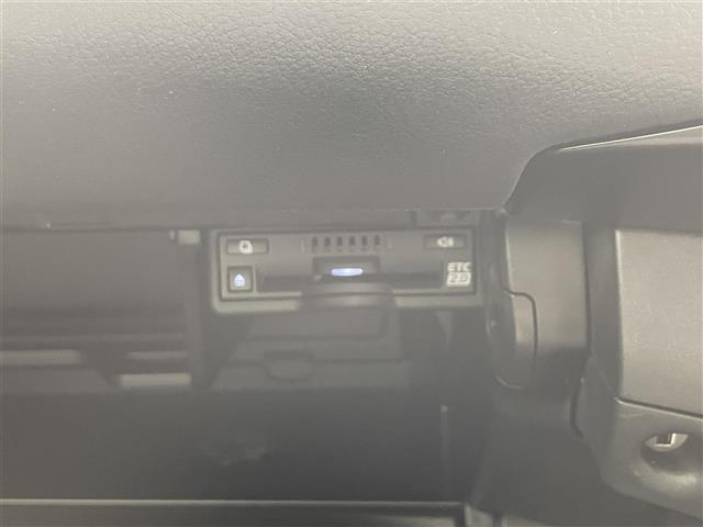 Lexus UX 5