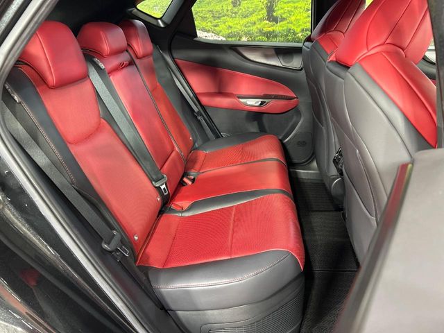 Lexus NX 9
