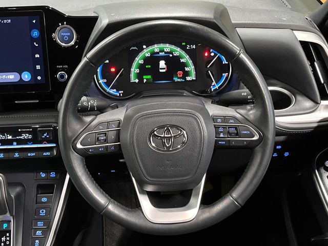 Toyota Voxy 11