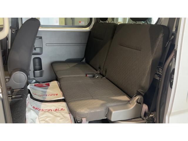 Daihatsu Hijet Deck Van 10