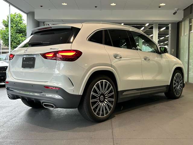 Mercedes-Benz GLA-Class 3