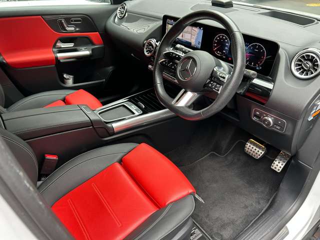 Mercedes-Benz GLA-Class 8