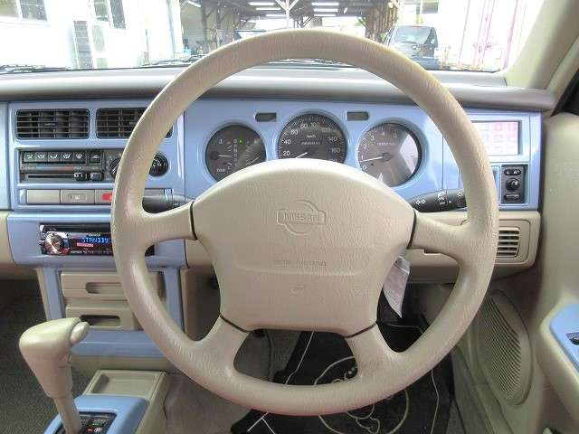 Nissan ラシーン 5