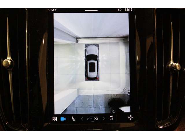 Volvo XC60 4