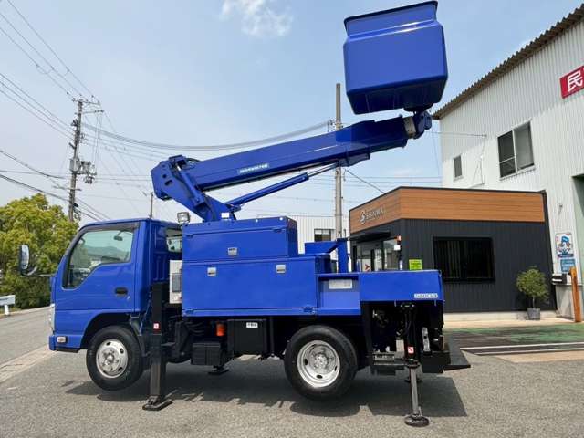 Isuzu Elf 10